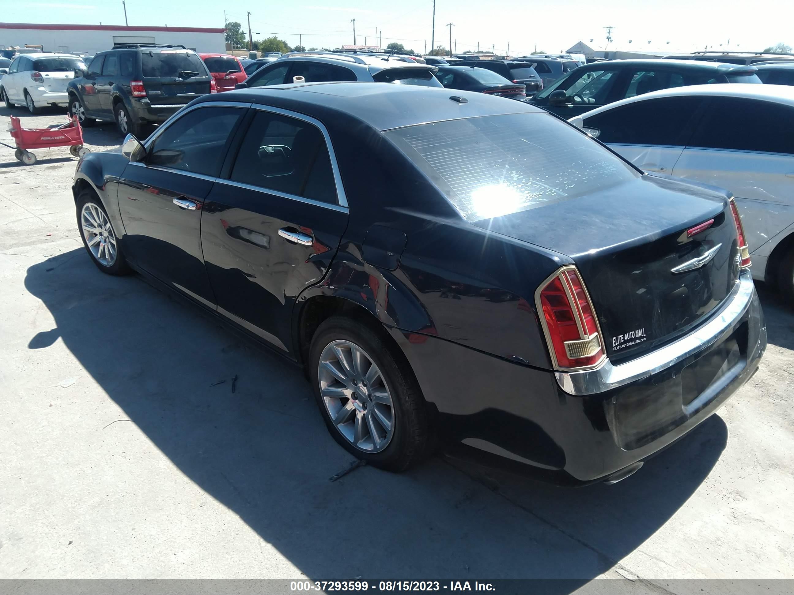 Photo 2 VIN: 2C3CA6CT0BH514405 - CHRYSLER 300 