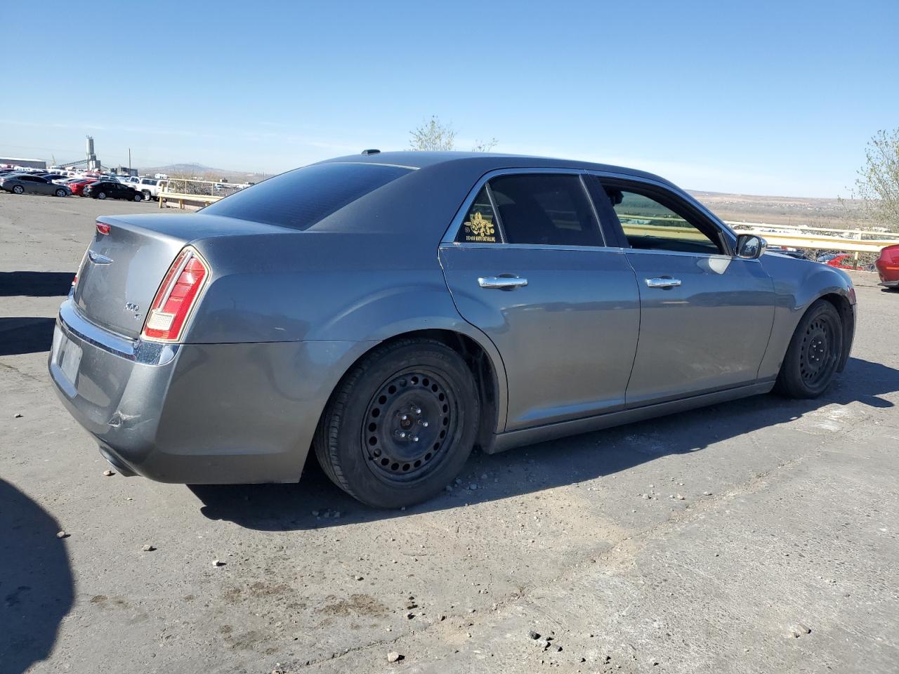 Photo 2 VIN: 2C3CA6CT2BH537927 - CHRYSLER 300 