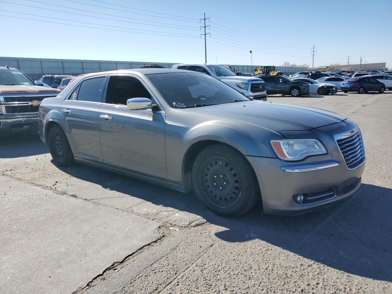 Photo 3 VIN: 2C3CA6CT2BH537927 - CHRYSLER 300 