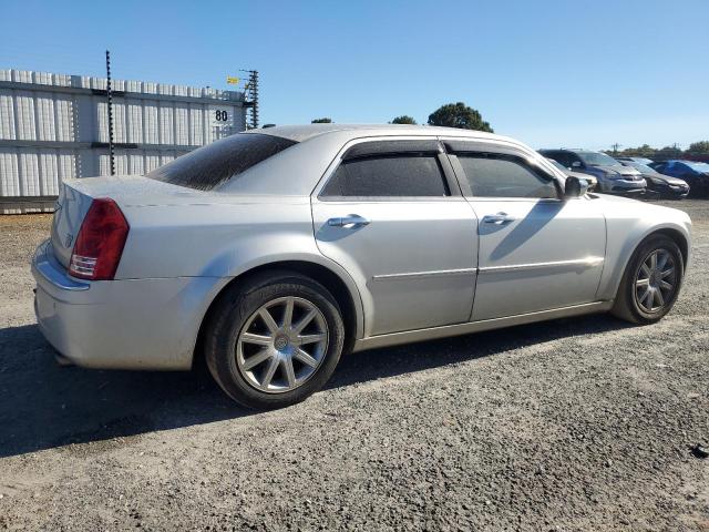 Photo 2 VIN: 2C3CA6CT3AH126633 - CHRYSLER 300C 