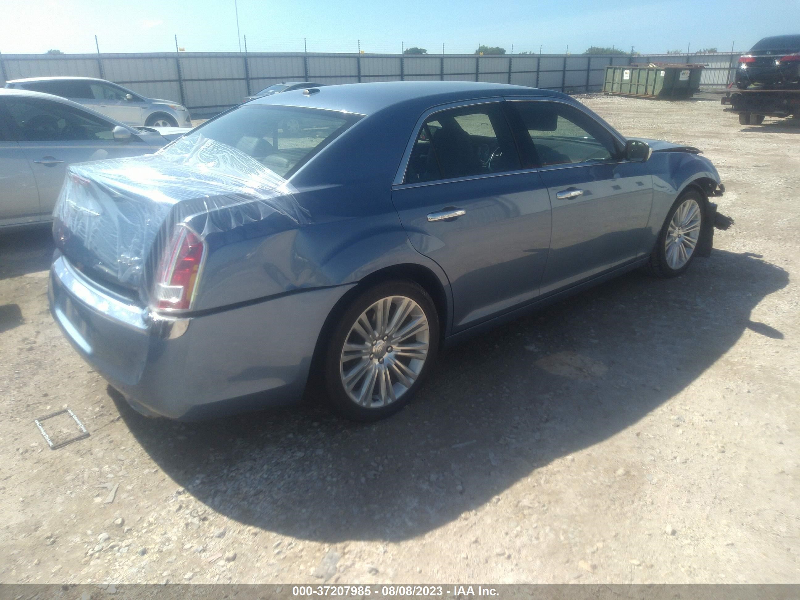 Photo 3 VIN: 2C3CA6CT5BH583011 - CHRYSLER 300 