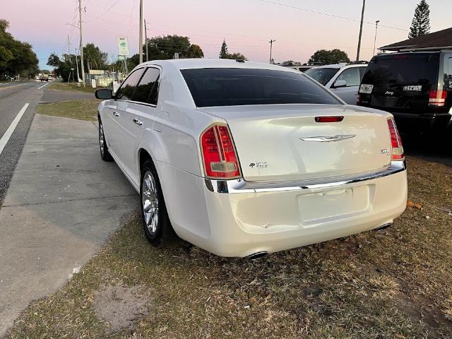 Photo 6 VIN: 2C3CA6CT8BH549791 - CHRYSLER 300 