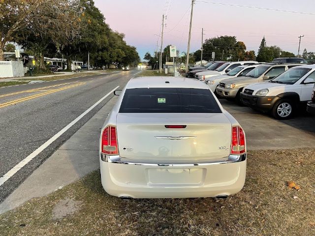 Photo 7 VIN: 2C3CA6CT8BH549791 - CHRYSLER 300 