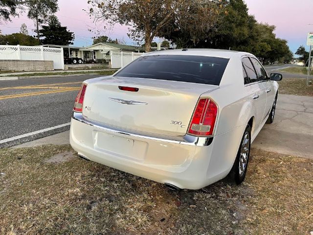 Photo 5 VIN: 2C3CA6CT8BH549791 - CHRYSLER 300 