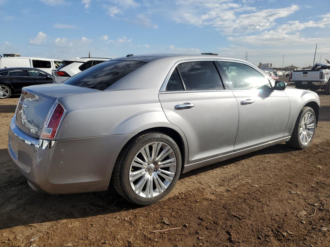 Photo 2 VIN: 2C3CA6CT9BH531266 - CHRYSLER 300 