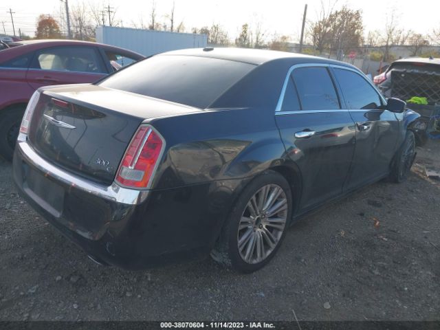 Photo 3 VIN: 2C3CA6CTXBH531597 - CHRYSLER 300C 