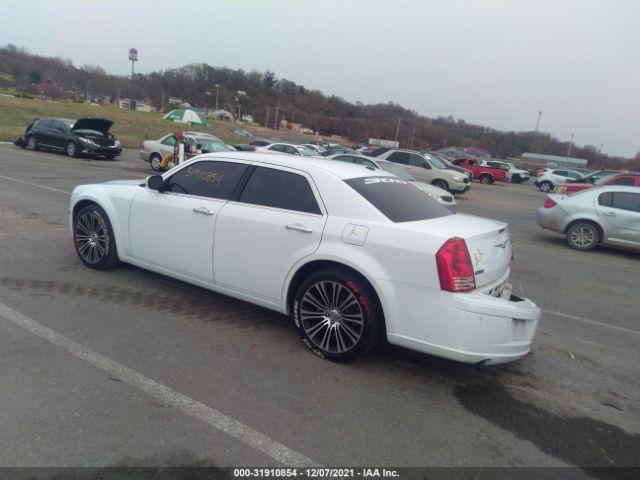 Photo 2 VIN: 2C3CA9CT0AH329433 - CHRYSLER 300 