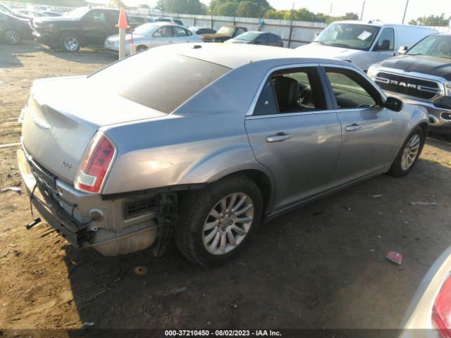 Photo 3 VIN: 2C3CCAAG0EH288969 - CHRYSLER 300 