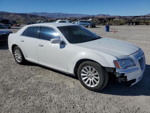 Photo 3 VIN: 2C3CCAAG0EH383032 - CHRYSLER 300 