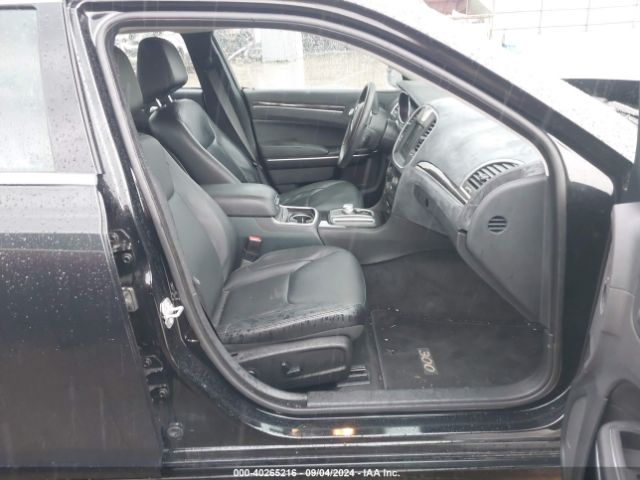 Photo 4 VIN: 2C3CCAAG0FH786588 - CHRYSLER 300 