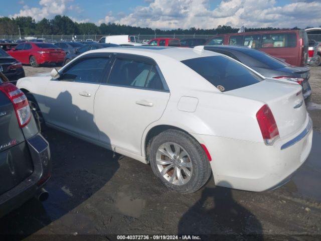 Photo 2 VIN: 2C3CCAAG0GH142087 - CHRYSLER 300 