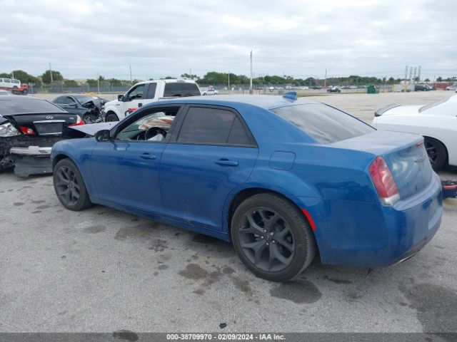 Photo 2 VIN: 2C3CCAAG0NH116263 - CHRYSLER 300 