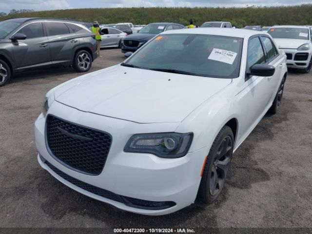 Photo 1 VIN: 2C3CCAAG0NH256572 - CHRYSLER 300 