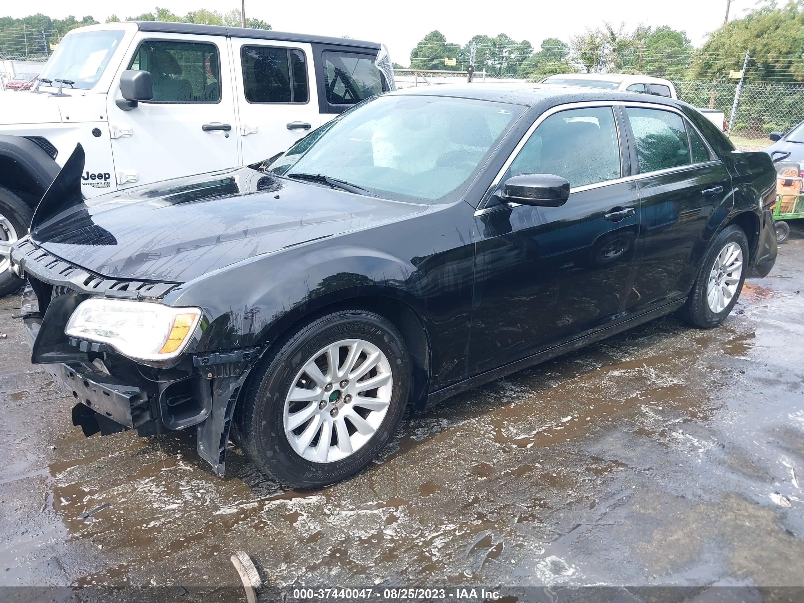 Photo 1 VIN: 2C3CCAAG1DH659071 - CHRYSLER 300 