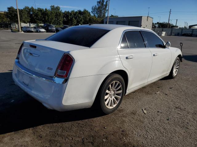 Photo 2 VIN: 2C3CCAAG1EH127756 - CHRYSLER 300 