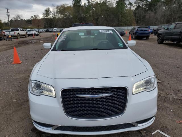 Photo 4 VIN: 2C3CCAAG1FH749338 - CHRYSLER 300 