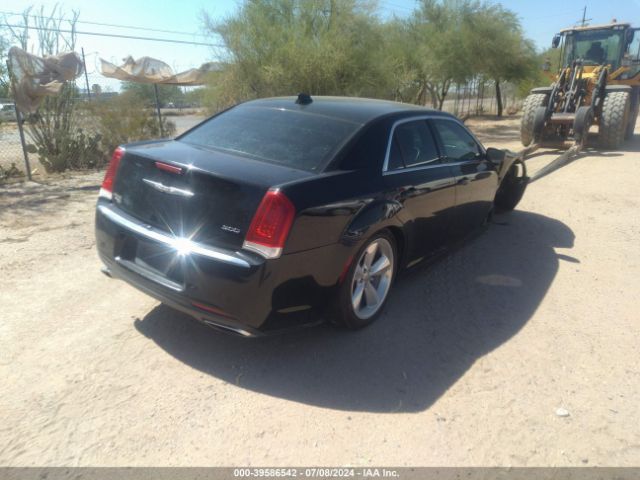 Photo 3 VIN: 2C3CCAAG1FH867907 - CHRYSLER 300 