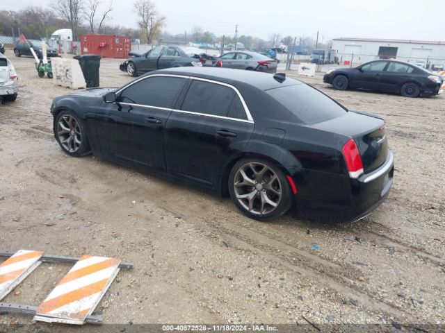 Photo 2 VIN: 2C3CCAAG1FH921352 - CHRYSLER 300 