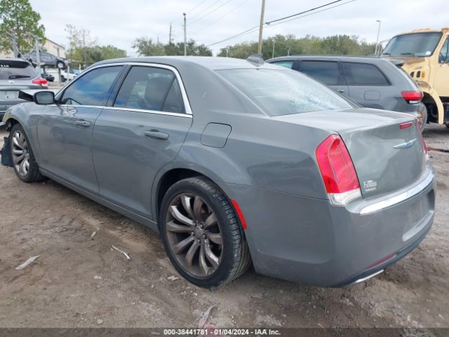 Photo 2 VIN: 2C3CCAAG1HH628182 - CHRYSLER 300 