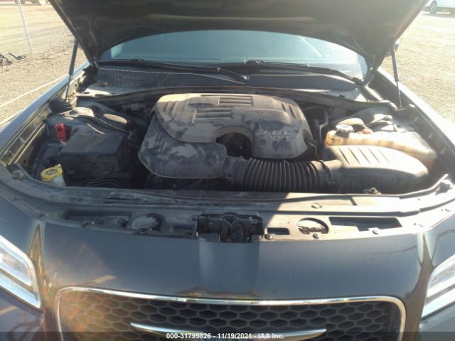 Photo 9 VIN: 2C3CCAAG1JH137603 - CHRYSLER 300 