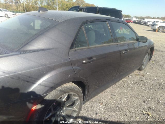 Photo 3 VIN: 2C3CCAAG1JH277943 - CHRYSLER 300 