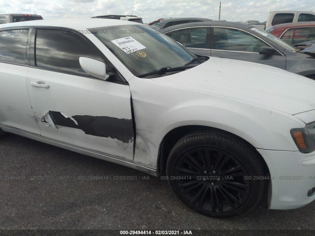 Photo 5 VIN: 2C3CCAAG2CH116844 - CHRYSLER 300 