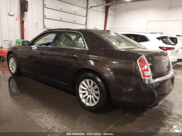 Photo 2 VIN: 2C3CCAAG2DH565748 - CHRYSLER 300 