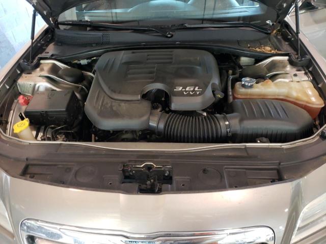 Photo 10 VIN: 2C3CCAAG2EH212749 - CHRYSLER 300 