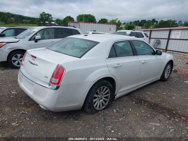 Photo 3 VIN: 2C3CCAAG2EH253026 - CHRYSLER 300 