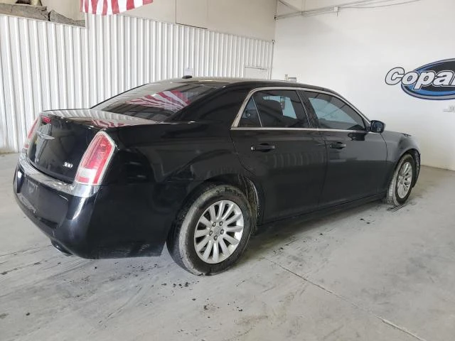 Photo 2 VIN: 2C3CCAAG2EH260199 - CHRYSLER 300 