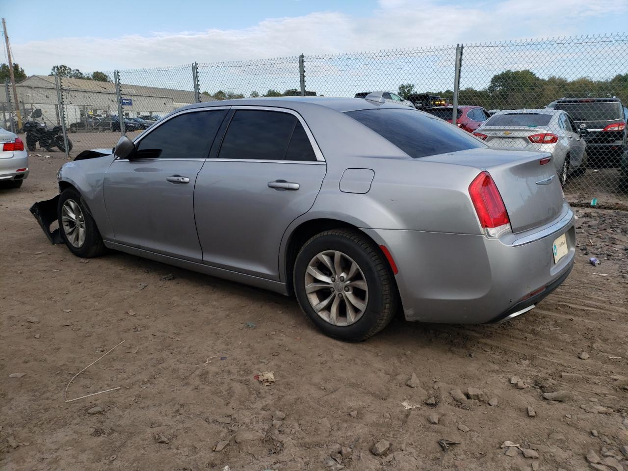 Photo 1 VIN: 2C3CCAAG2FH742821 - CHRYSLER 300 