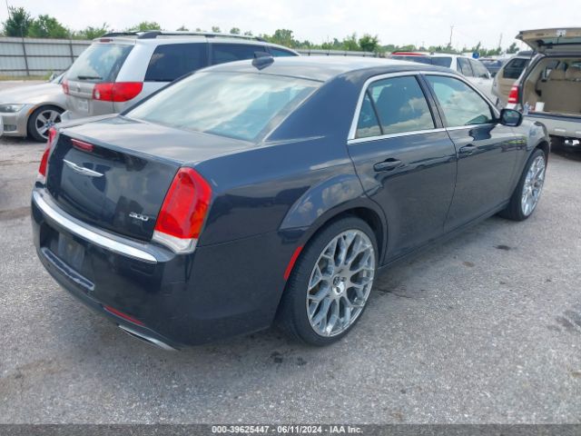 Photo 3 VIN: 2C3CCAAG2FH931923 - CHRYSLER 300 