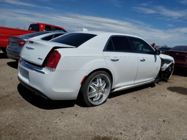 Photo 2 VIN: 2C3CCAAG2JH130188 - CHRYSLER 300 TOURIN 