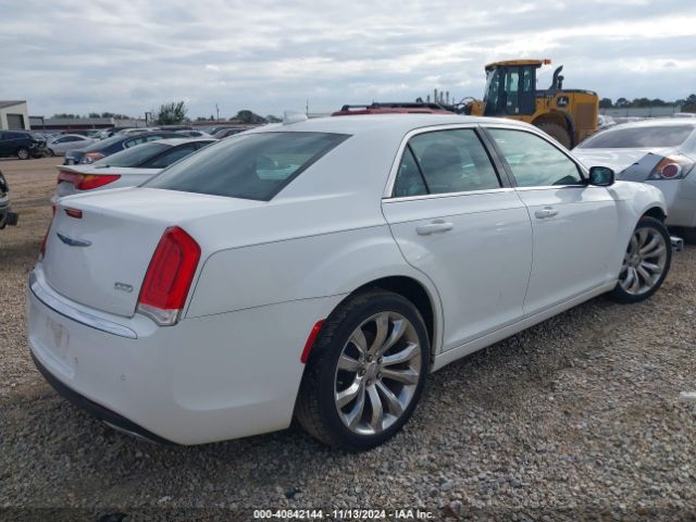 Photo 3 VIN: 2C3CCAAG2JH256227 - CHRYSLER 300 