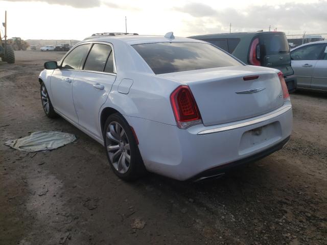 Photo 2 VIN: 2C3CCAAG2JH315552 - CHRYSLER 300 TOURIN 