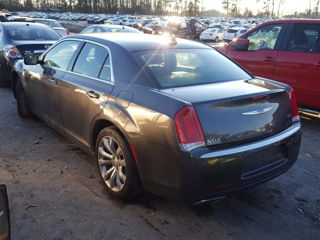 Photo 2 VIN: 2C3CCAAG2JH320203 - CHRYSLER 300 TOURIN 