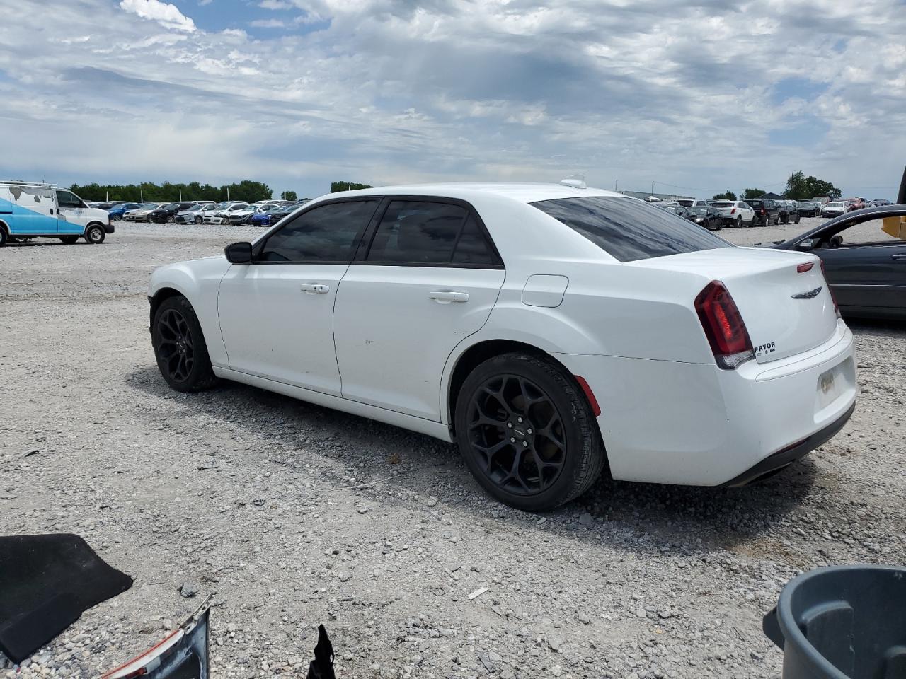 Photo 1 VIN: 2C3CCAAG2KH610104 - CHRYSLER 300 