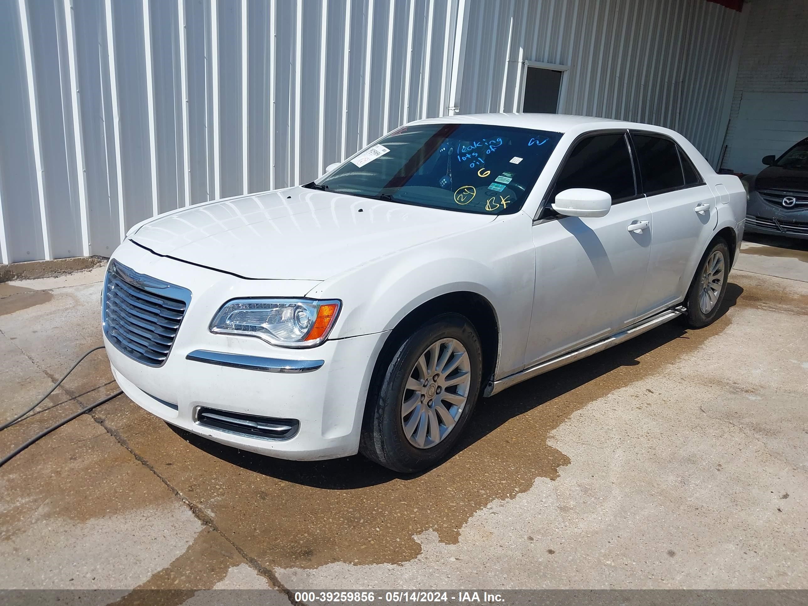 Photo 1 VIN: 2C3CCAAG3DH540017 - CHRYSLER 300 