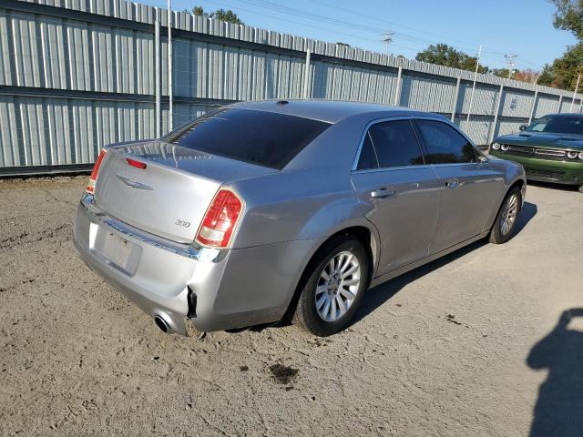 Photo 2 VIN: 2C3CCAAG3DH732523 - CHRYSLER 300 