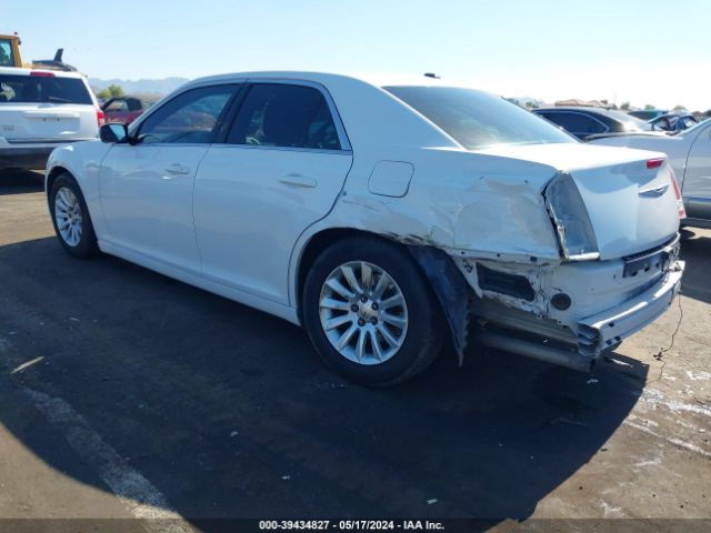 Photo 2 VIN: 2C3CCAAG3EH132618 - CHRYSLER 300 