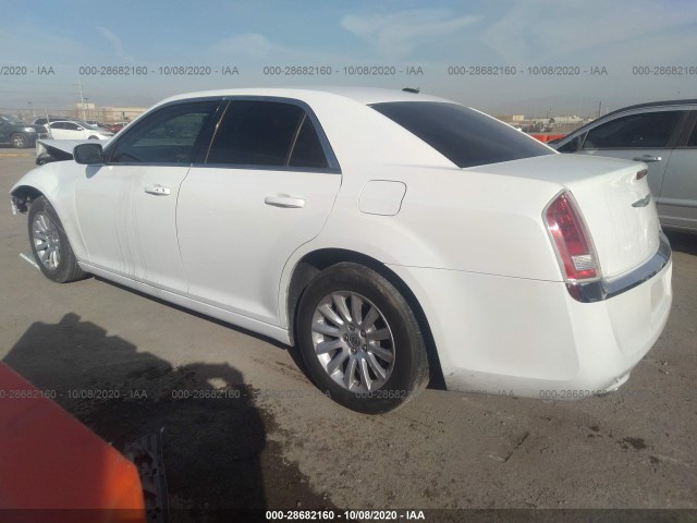 Photo 2 VIN: 2C3CCAAG3EH136359 - CHRYSLER 300 