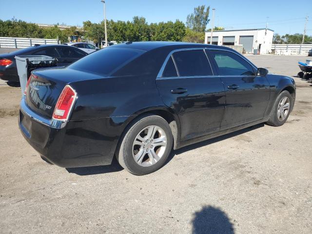 Photo 2 VIN: 2C3CCAAG3EH175811 - CHRYSLER 300 