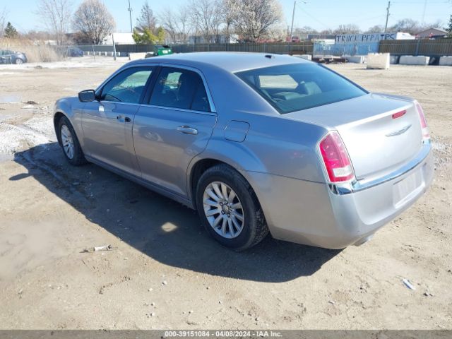 Photo 2 VIN: 2C3CCAAG3EH288691 - CHRYSLER 300 