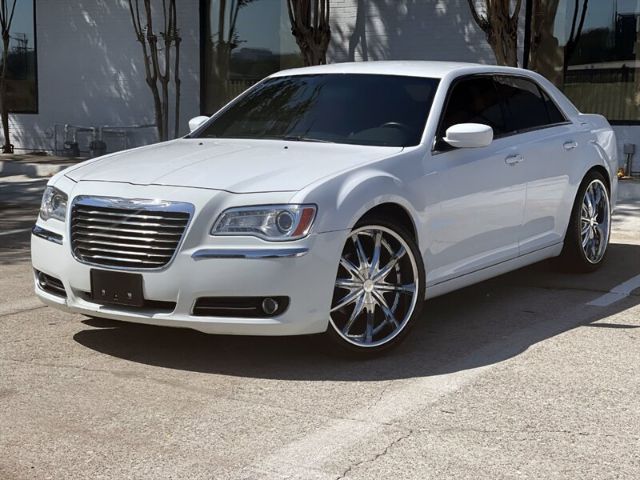 Photo 0 VIN: 2C3CCAAG3EH297097 - CHRYSLER 300 