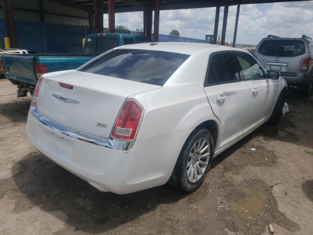 Photo 3 VIN: 2C3CCAAG3EH376642 - CHRYSLER 300 