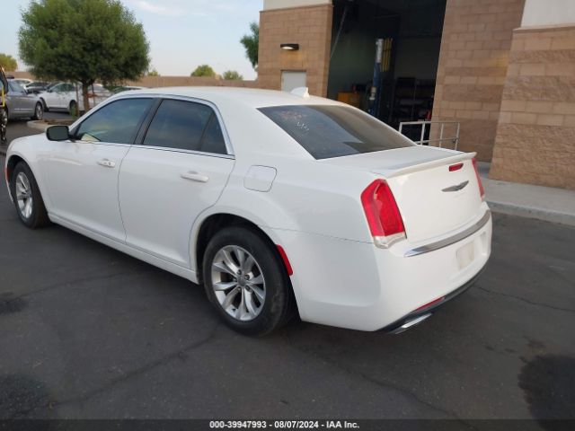 Photo 2 VIN: 2C3CCAAG3FH781465 - CHRYSLER 300 