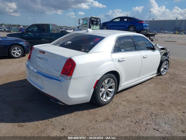 Photo 3 VIN: 2C3CCAAG3FH868220 - CHRYSLER 300 