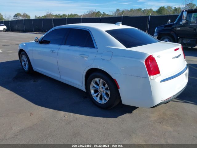 Photo 2 VIN: 2C3CCAAG3FH908568 - CHRYSLER 300 