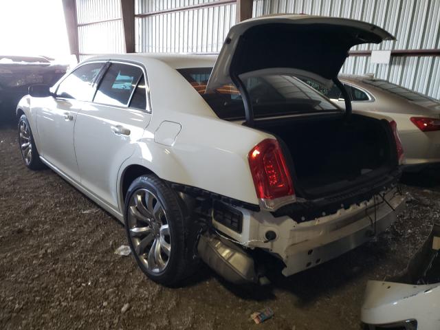 Photo 2 VIN: 2C3CCAAG3GH313768 - CHRYSLER 300 LIMITE 