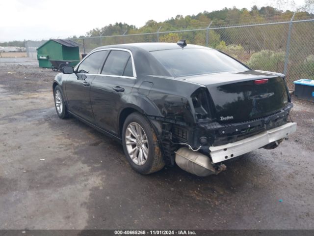 Photo 2 VIN: 2C3CCAAG3JH117756 - CHRYSLER 300 